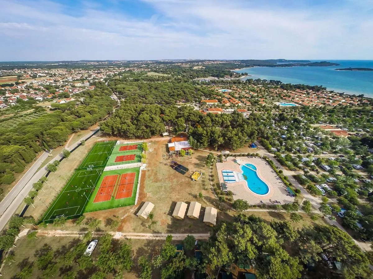 Victoria Mobilehome Bi Village Fažana